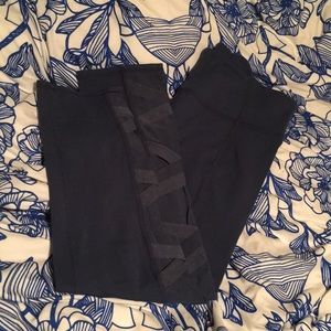 ATHLETA criss cross yoga tight